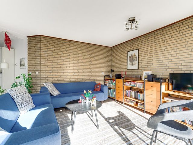 Hooikamp 108, Leidschendam