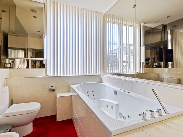 Waterlooplein 343G, Amsterdam