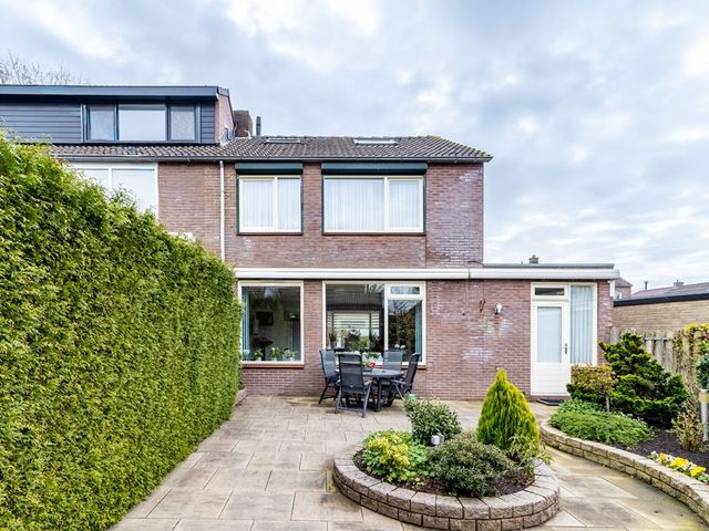 Almarestraat 13, Bunschoten-Spakenburg