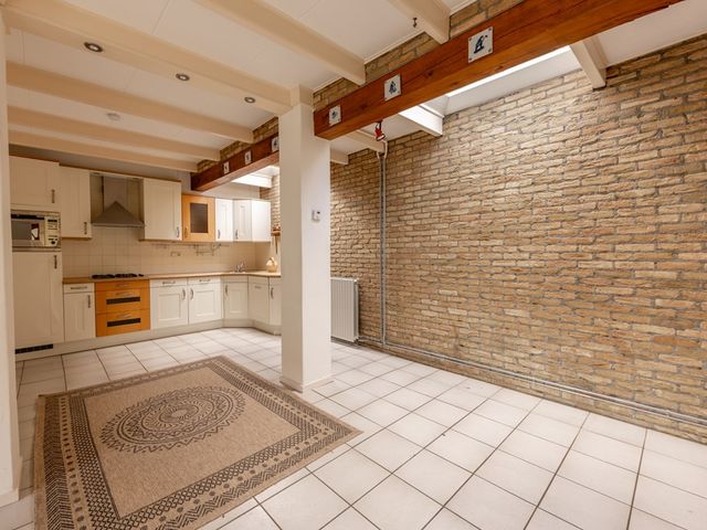 Cynthia Lenigestraat 1, Makkum