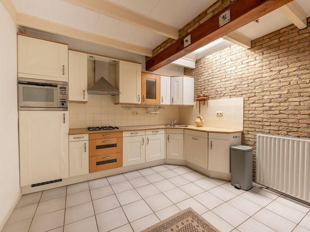 Cynthia Lenigestraat 1, Makkum