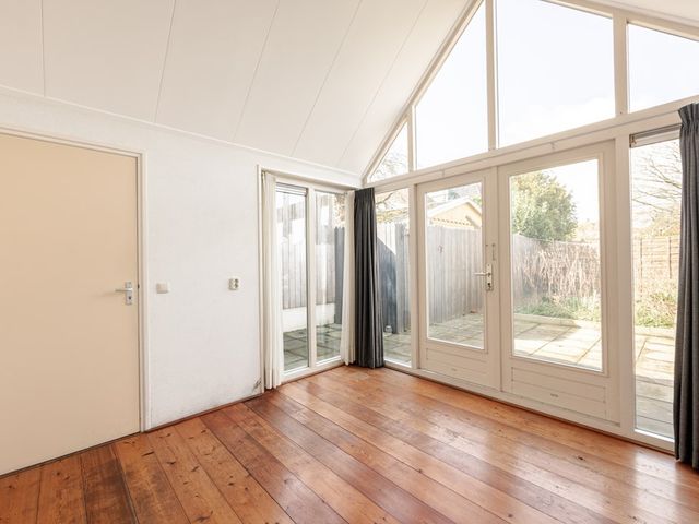 Cynthia Lenigestraat 1, Makkum