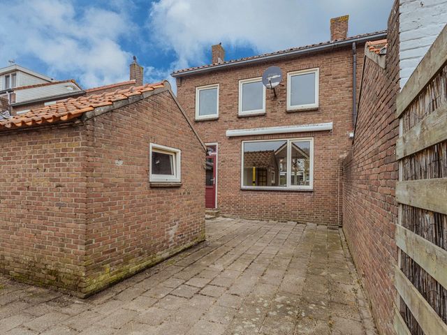 Troelstrastraat 70, Hardinxveld-Giessendam