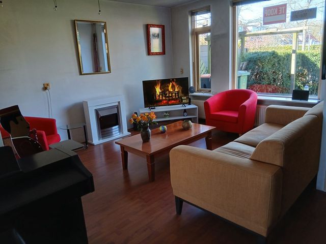 Stijgbeugel 19, Zwaag