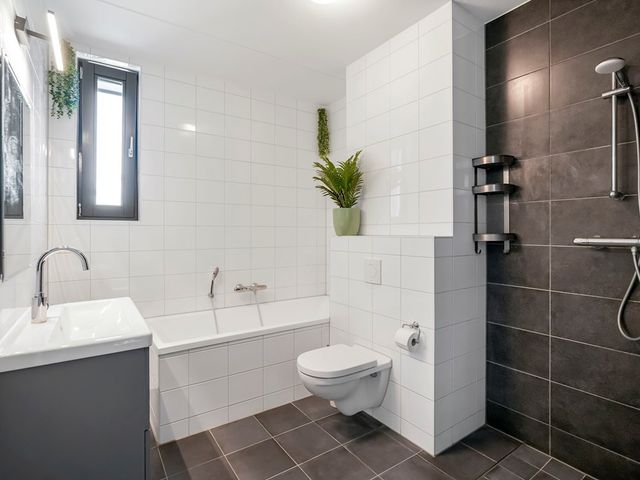 Grenenhout 24, Eindhoven