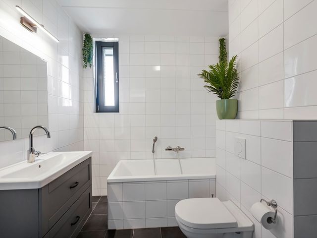 Grenenhout 24, Eindhoven