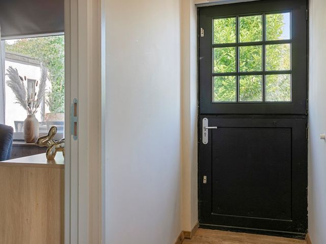 Kruispolderkaai 1, Kloosterzande