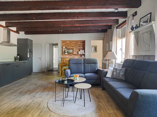 Kruispolderkaai 1, Kloosterzande