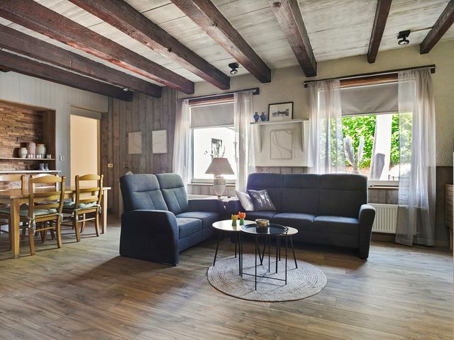 Kruispolderkaai 1, Kloosterzande