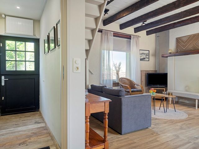 Kruispolderkaai 1, Kloosterzande