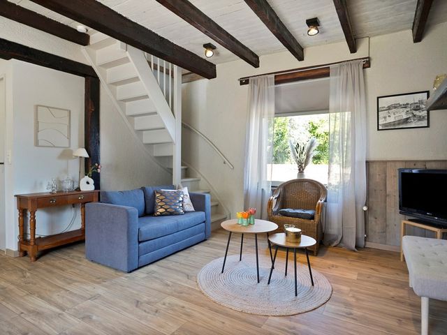 Kruispolderkaai 1, Kloosterzande