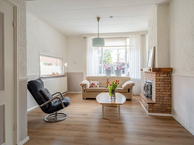 Wooldrikshoekweg 42, Enschede