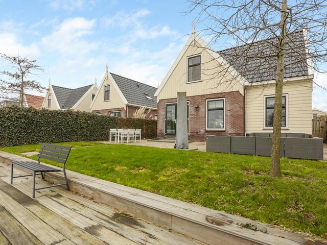 Zeedijk 2 416, Uitdam