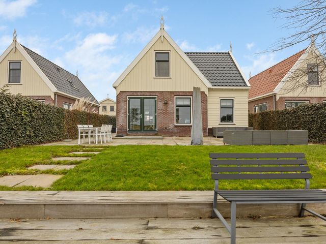 Zeedijk 2 416, Uitdam