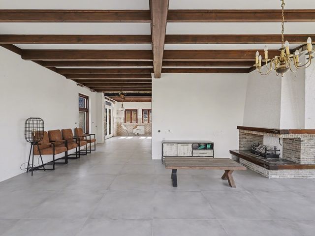 Schenkeldijk 29, Strijen