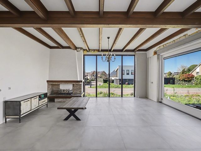 Schenkeldijk 29, Strijen