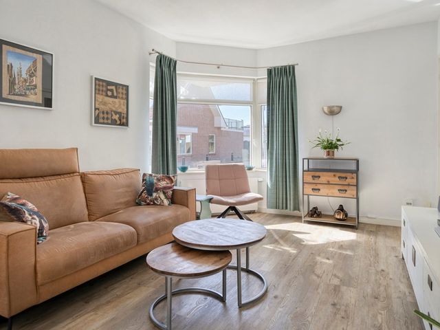 Duinstraat 33, Monster