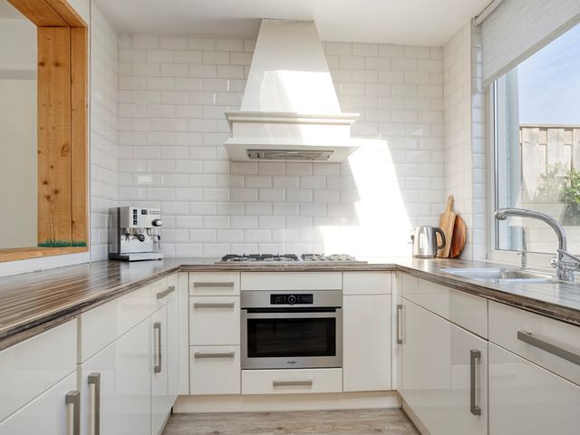 Duinstraat 33, Monster