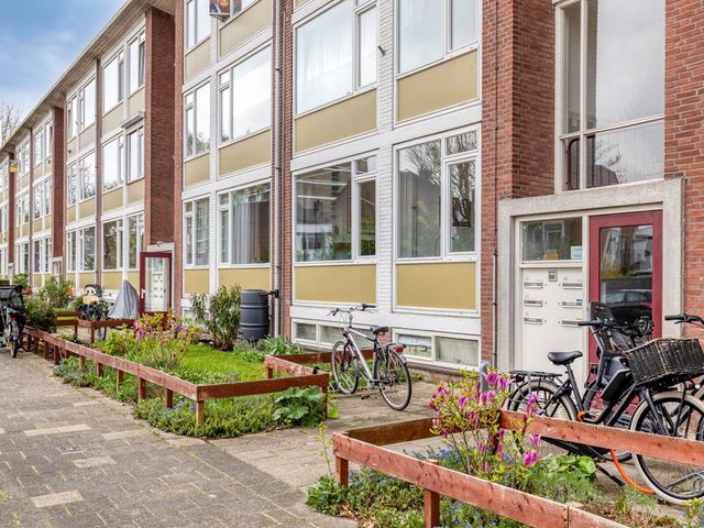 Eduard van Beinumstraat 39, Leiden