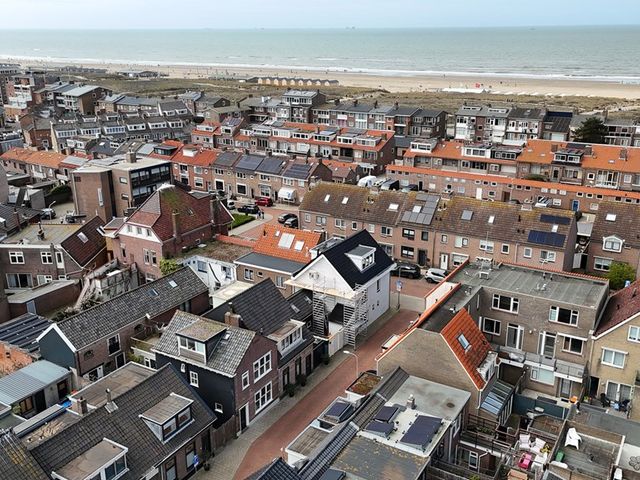 E.A. Borgerstraat 15, Katwijk