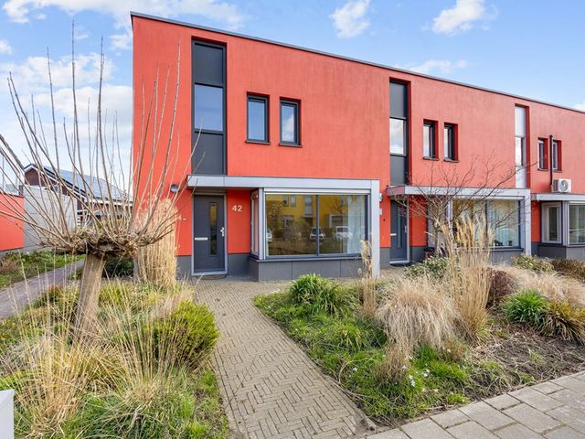 Willem Dreeslaan 42, Marum