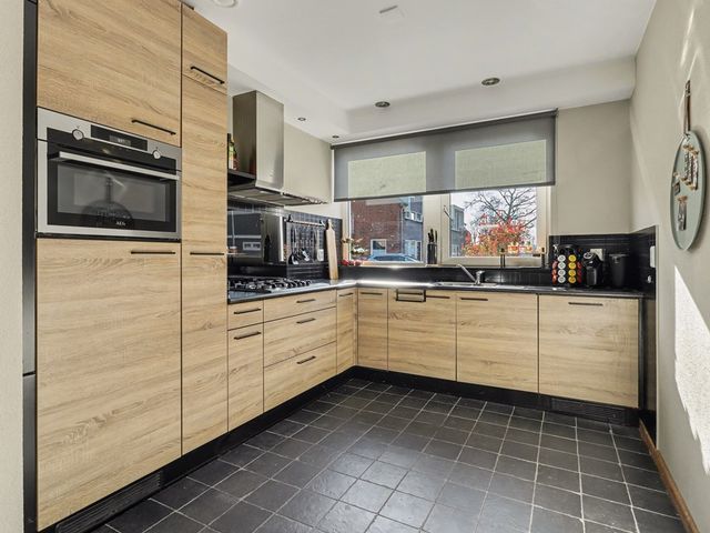 Hoefpad 8, Biest-Houtakker