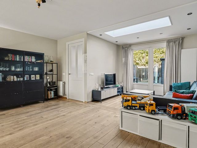 Hoefpad 8, Biest-Houtakker