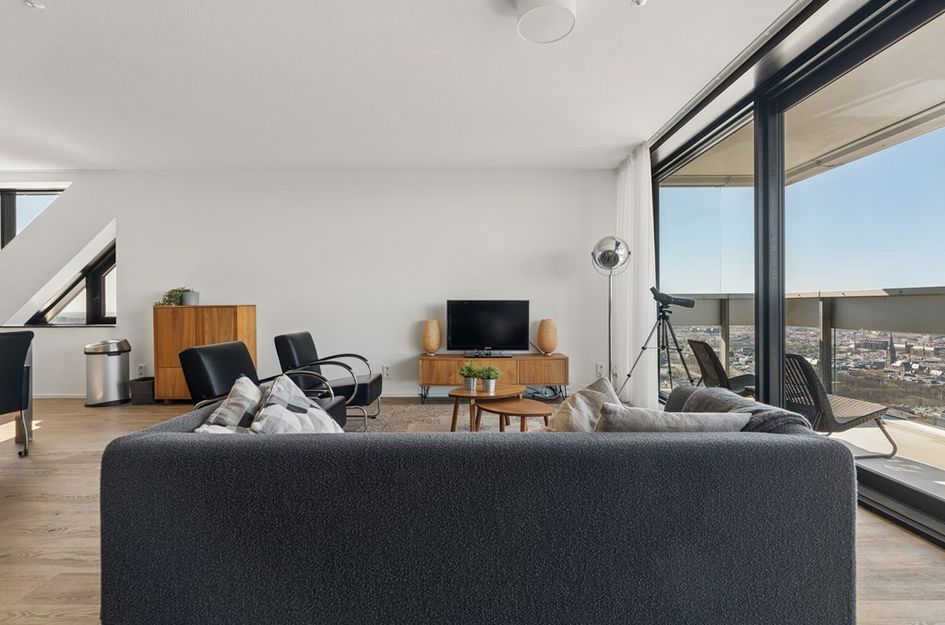 Anna van Buerenplein 272