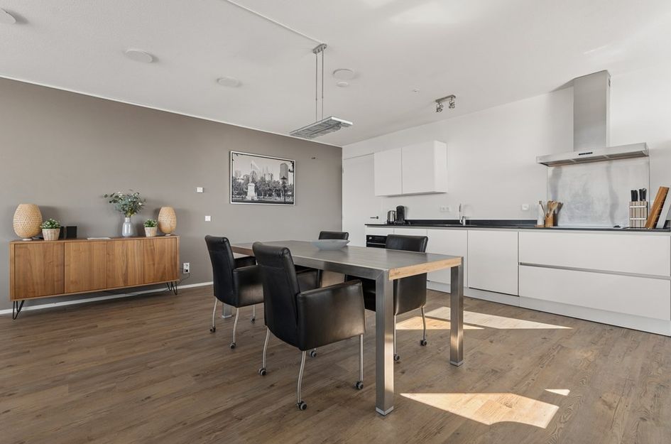 Anna van Buerenplein 272