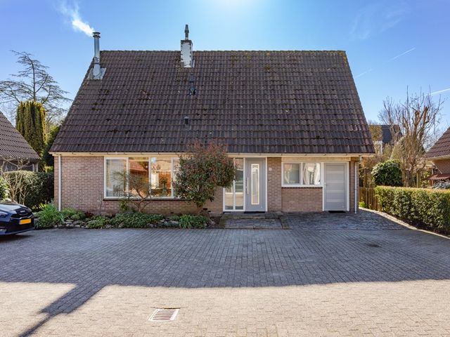 Houtduif 10, Blokker