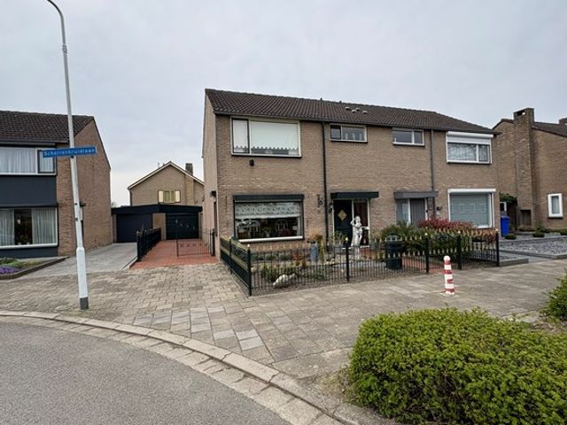 Schorrenkruidlaan 21, Philippine