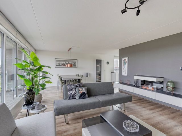 Beatrixlaan 72, Beverwijk