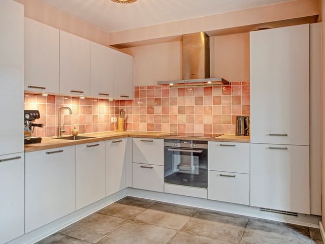 De Touwbaan 24, Hendrik-Ido-Ambacht