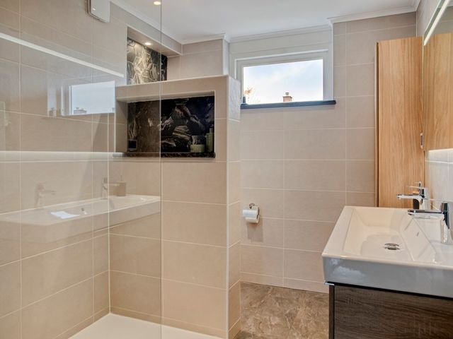 De Touwbaan 24, Hendrik-Ido-Ambacht