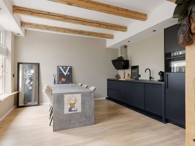 Doniaweg 6, Burgwerd