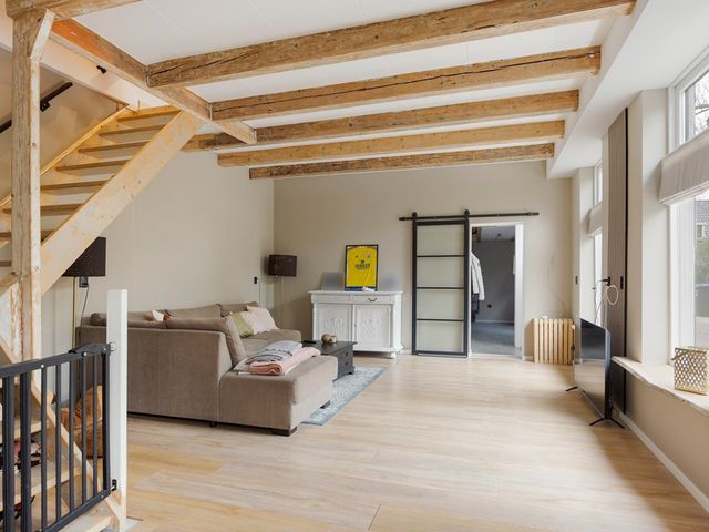 Doniaweg 6, Burgwerd