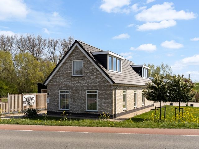 Steenweg 2, Waardenburg