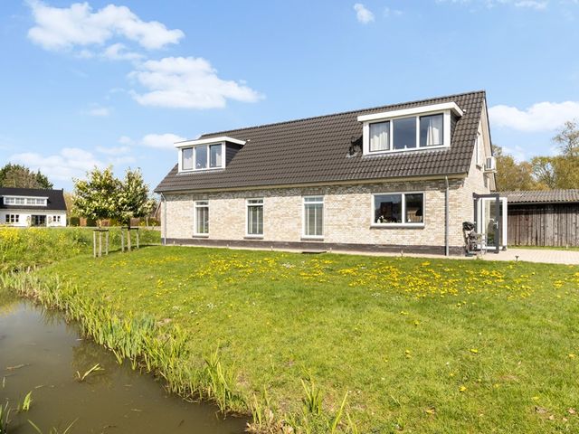 Steenweg 2, Waardenburg