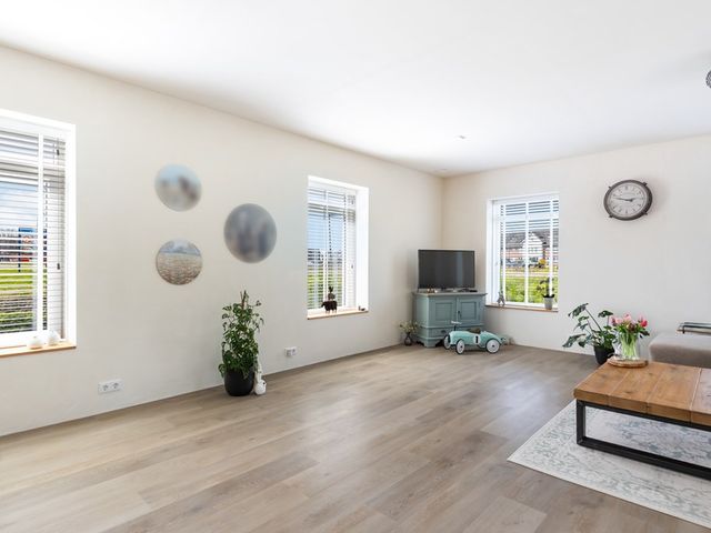 Steenweg 2, Waardenburg