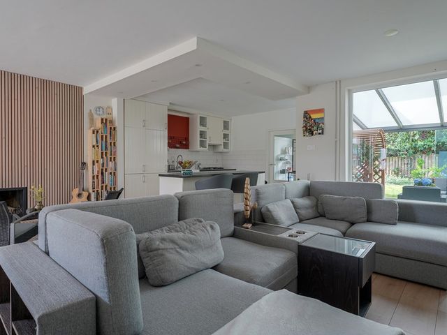 Lohengrinlaan 11, Eindhoven