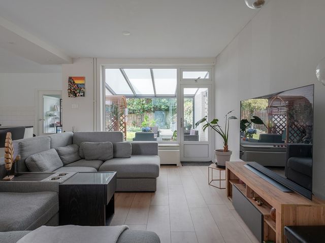 Lohengrinlaan 11, Eindhoven