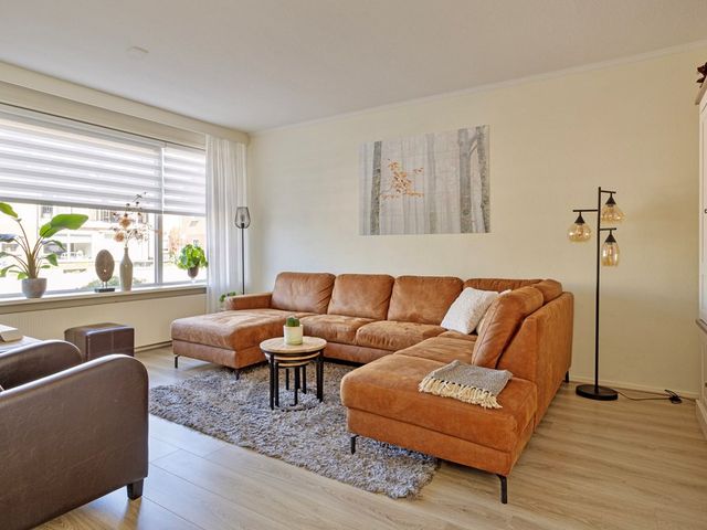 Regentesselaan 57, Veenendaal