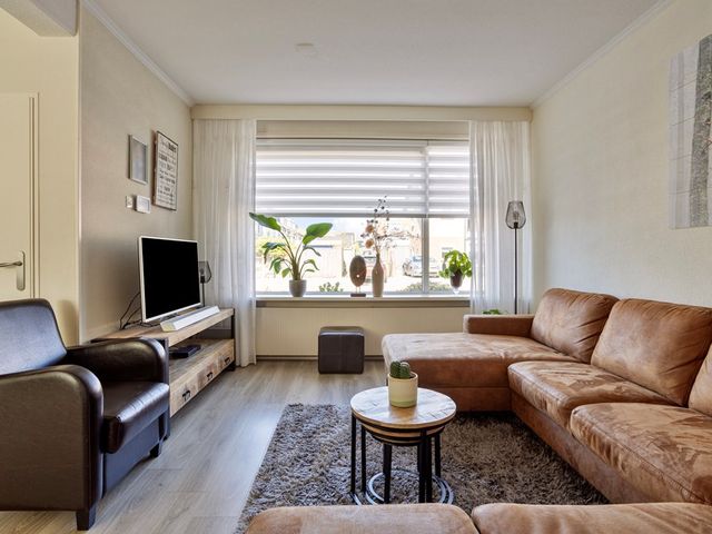 Regentesselaan 57, Veenendaal