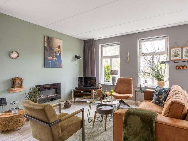 Langeweg 12, Grootegast