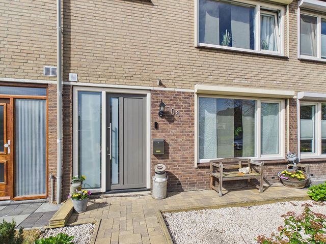 Jaap Edenlaan 108, Oudenbosch