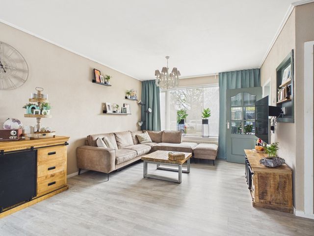 Jaap Edenlaan 108, Oudenbosch