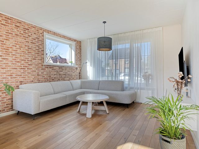 Tivoliweg 110, Hulst