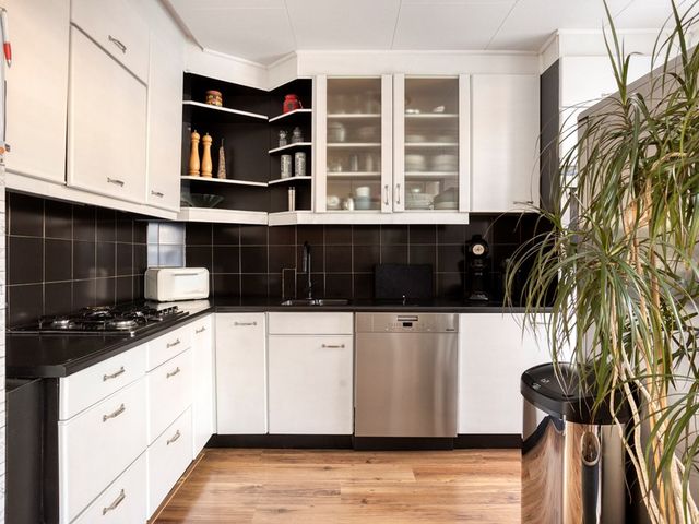 Heidekruid 25, Rotterdam