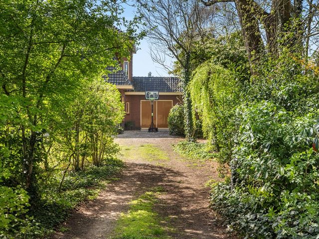 Stationsweg 56, Barendrecht