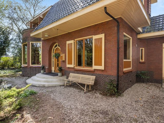 Stationsweg 56, Barendrecht